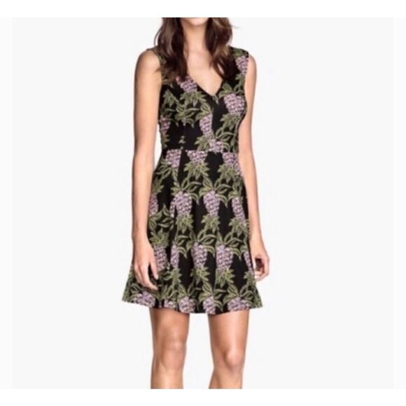H&M Fit & Flare Pineapple V Neck Mini Dress - Picture 1 of 8